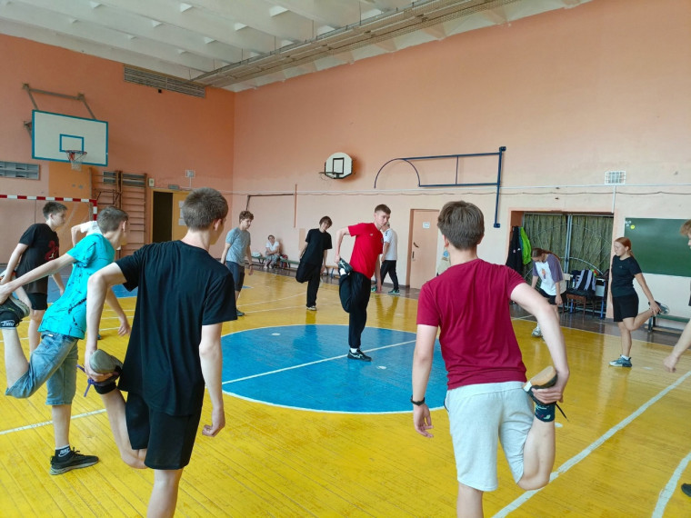 Профессиональный мастер-класс в профильной смене спортивного лагеря "Юниор".